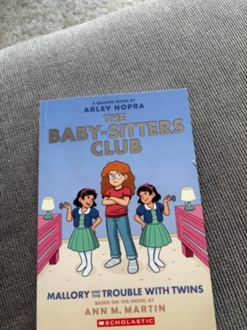 The Baby-Sitters Club: Mallory and the Trouble with Twins - Blue Cover